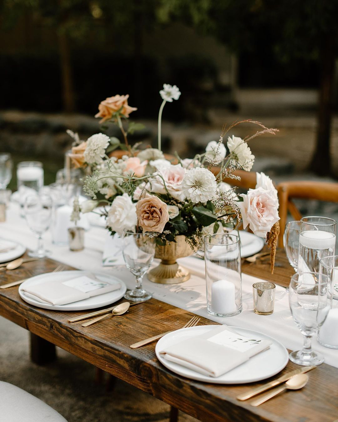 Simple table setting for wedding dinner using two rivers event rentals